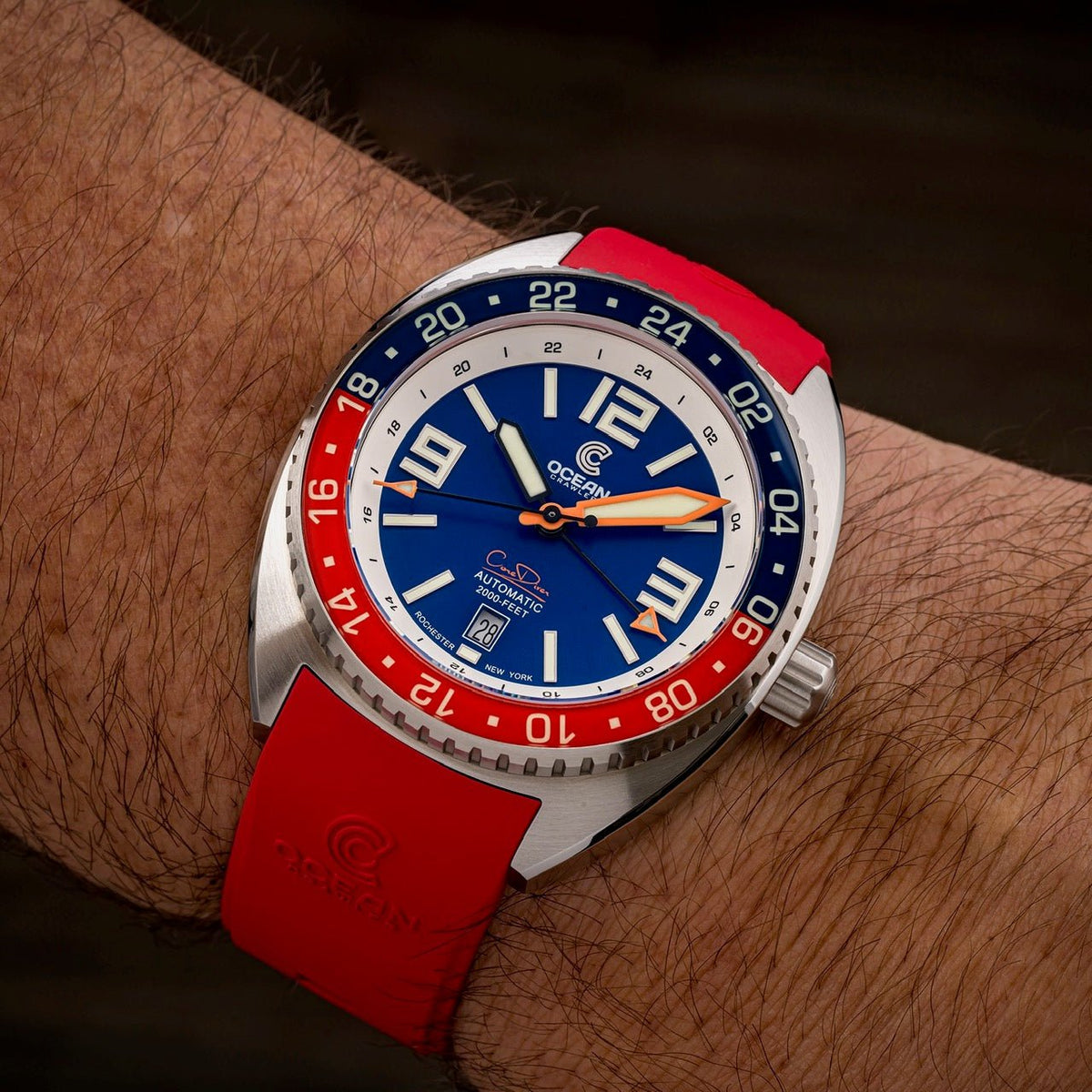 Core Diver GMT – Swiss Automatic - Red/Blue