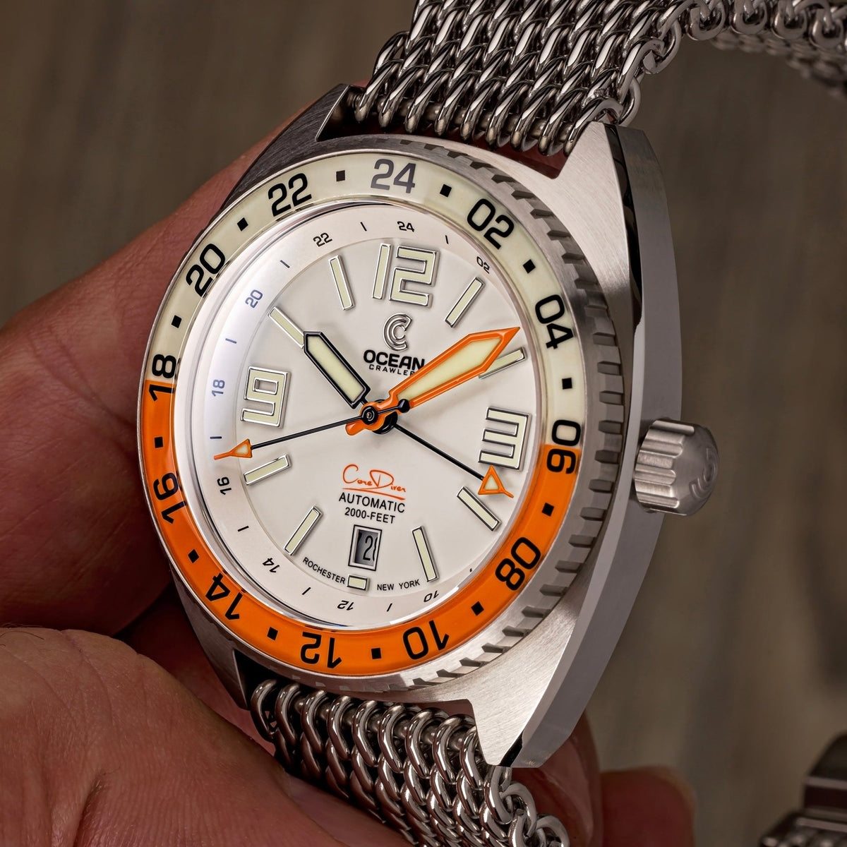 Core Diver GMT – Swiss Automatic - White/Orange