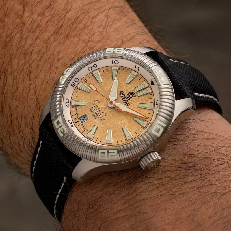 Black/White Kevlar Strap