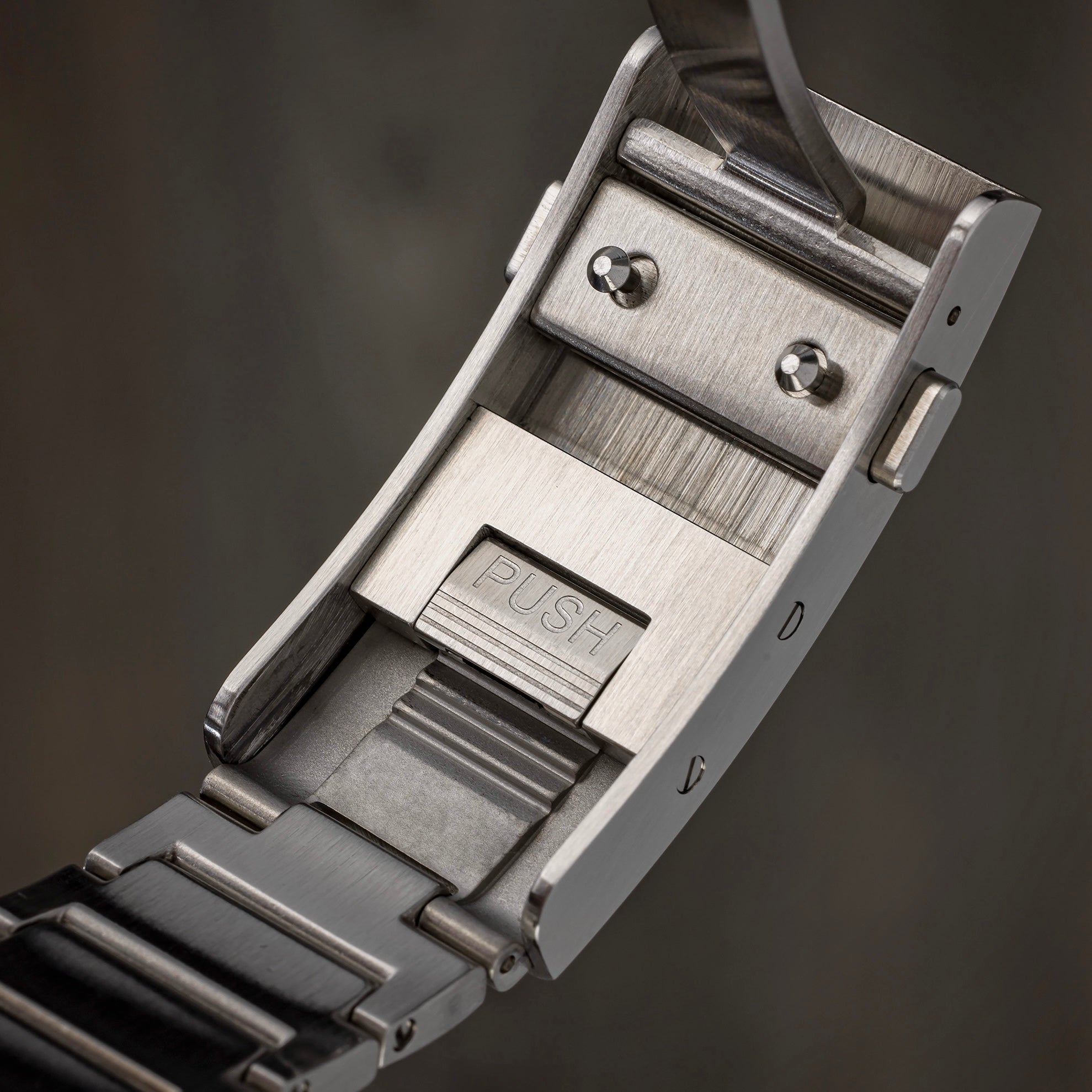 Ocean Crawler Bolt | Electric Reef — Damselfish | Limited Edition