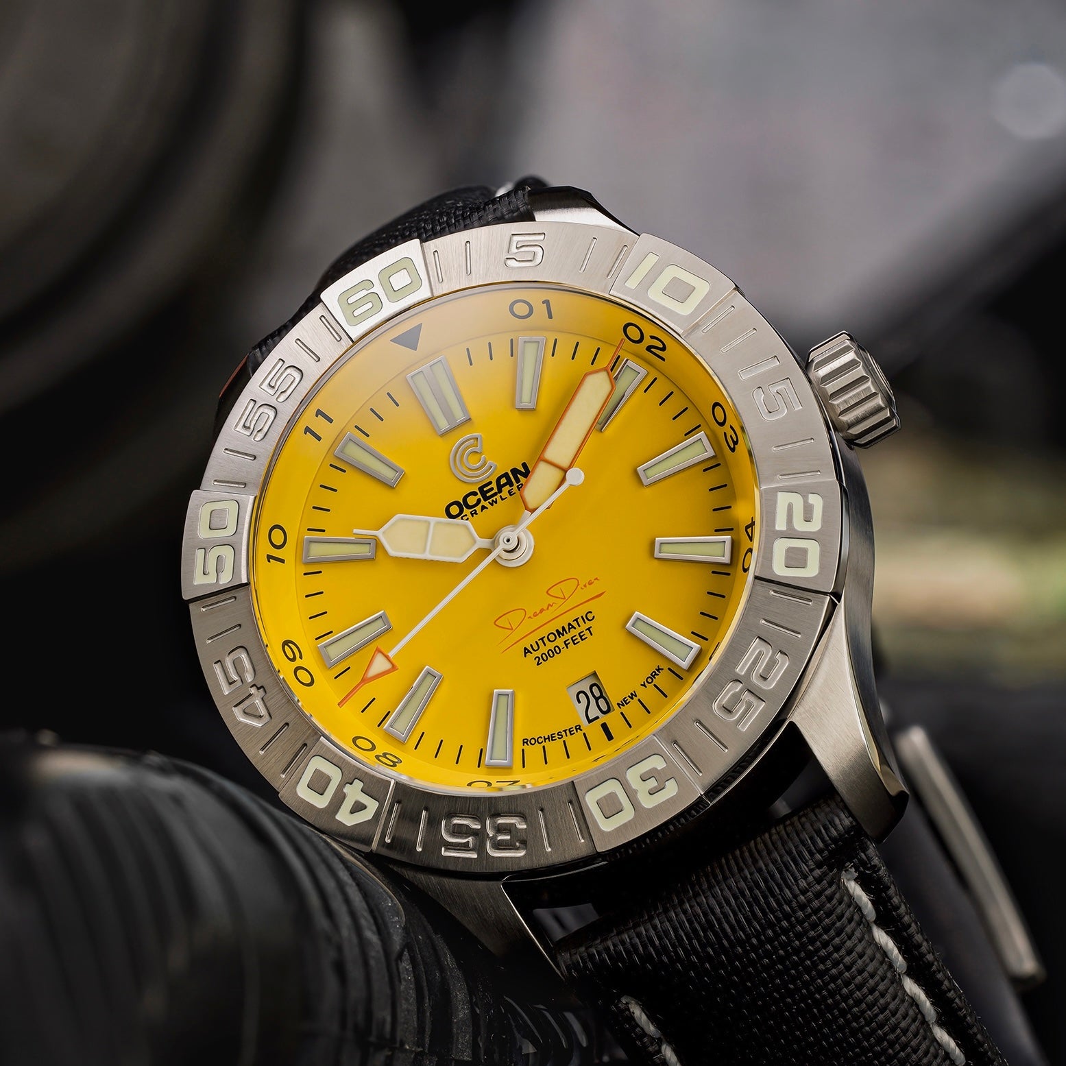 Dream Diver 2025 - Solar Shock Yellow – Ocean Crawler Watch Co.