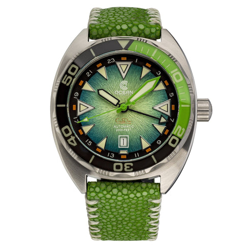 Ocean Crawler Core Diver GMT v2 - Green/Green - Ocean Crawler Watch Co.