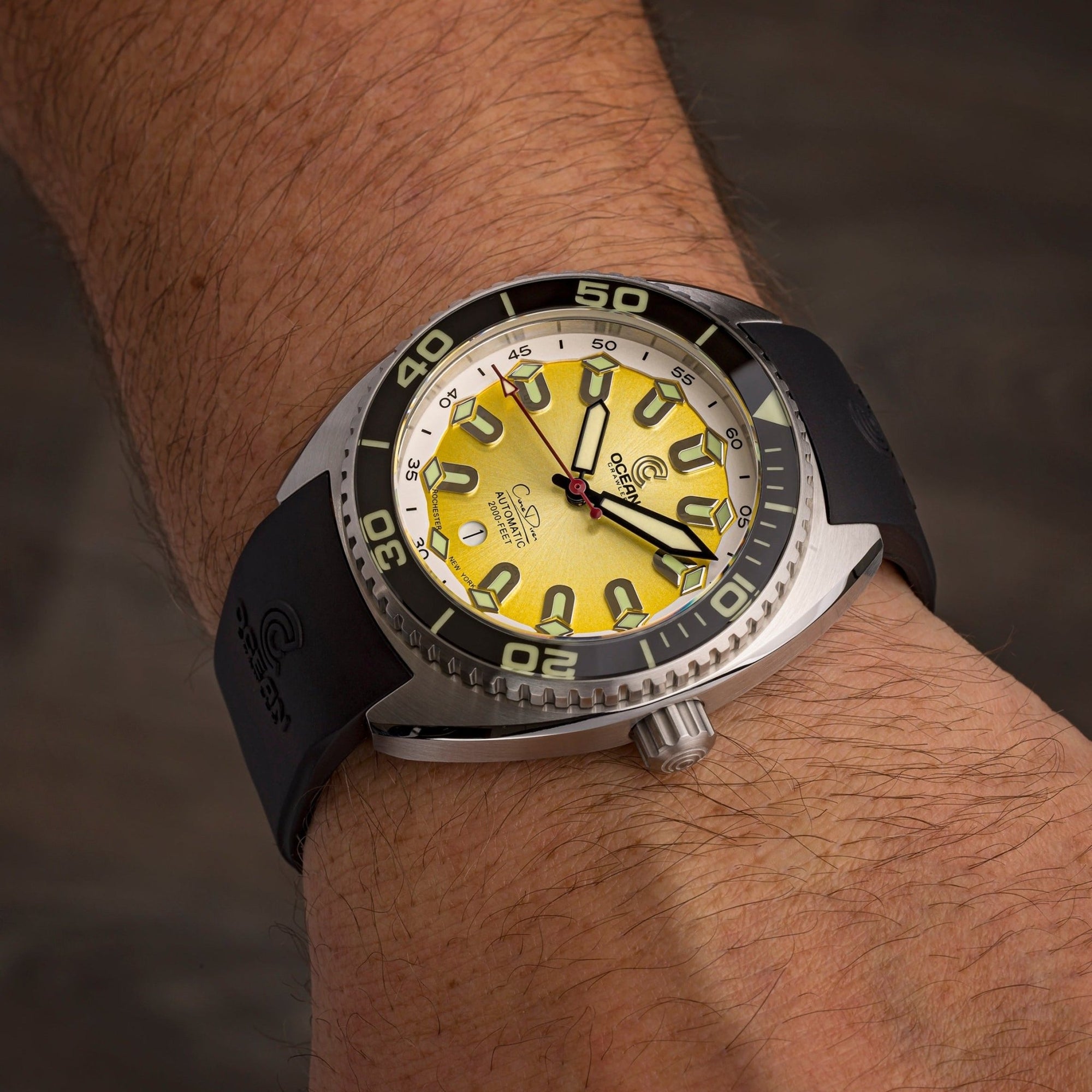 Ocean Crawler Core Diver - Yellow Refractor - Summer Edition
